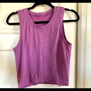 lululemon RUN crop tank.Size 4 but fits a Small.